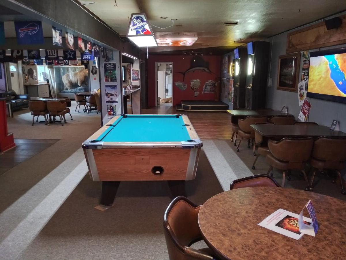 كيناي The Place Motel Bar المظهر الخارجي الصورة